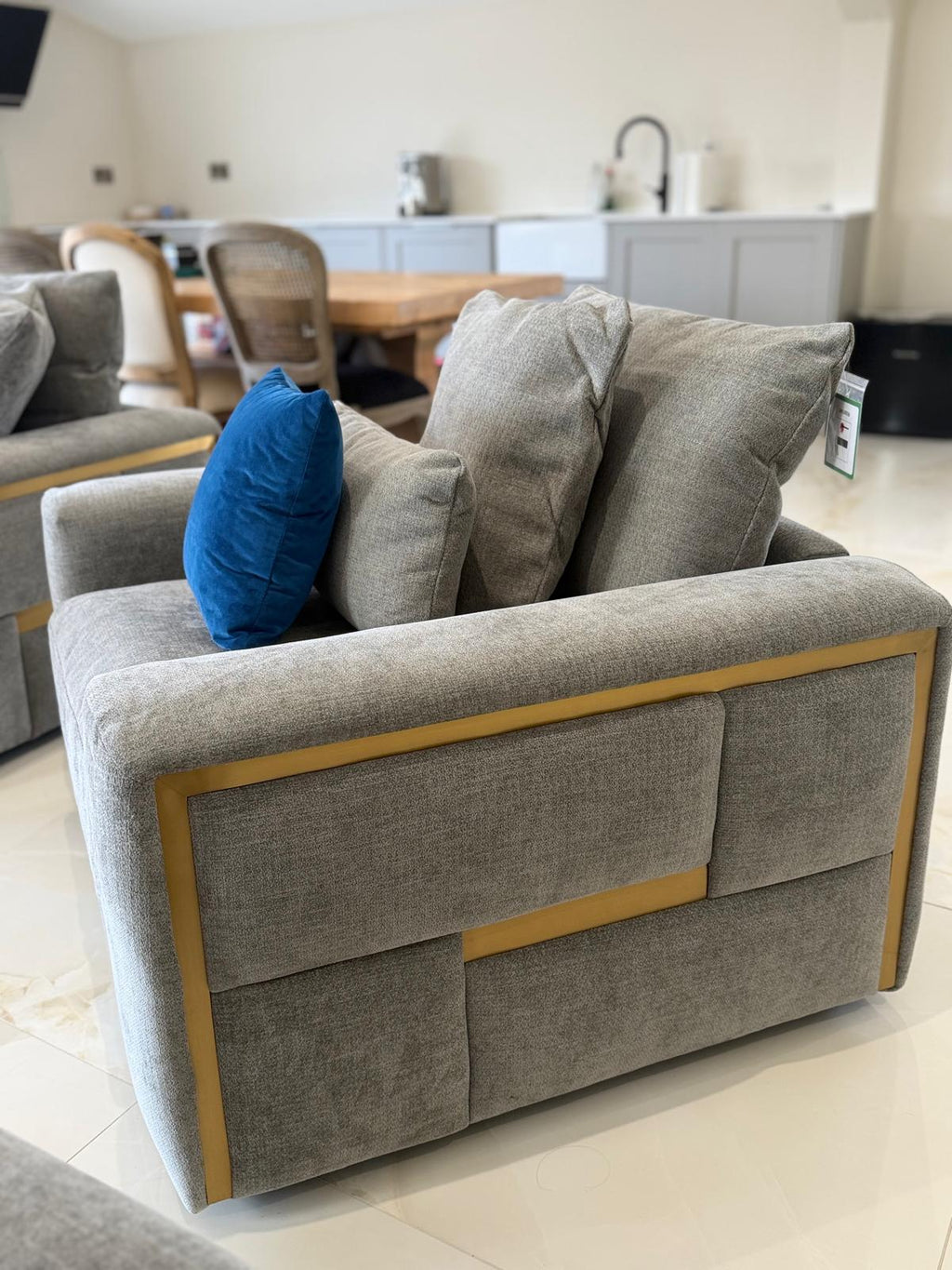 Jupiter Armchair