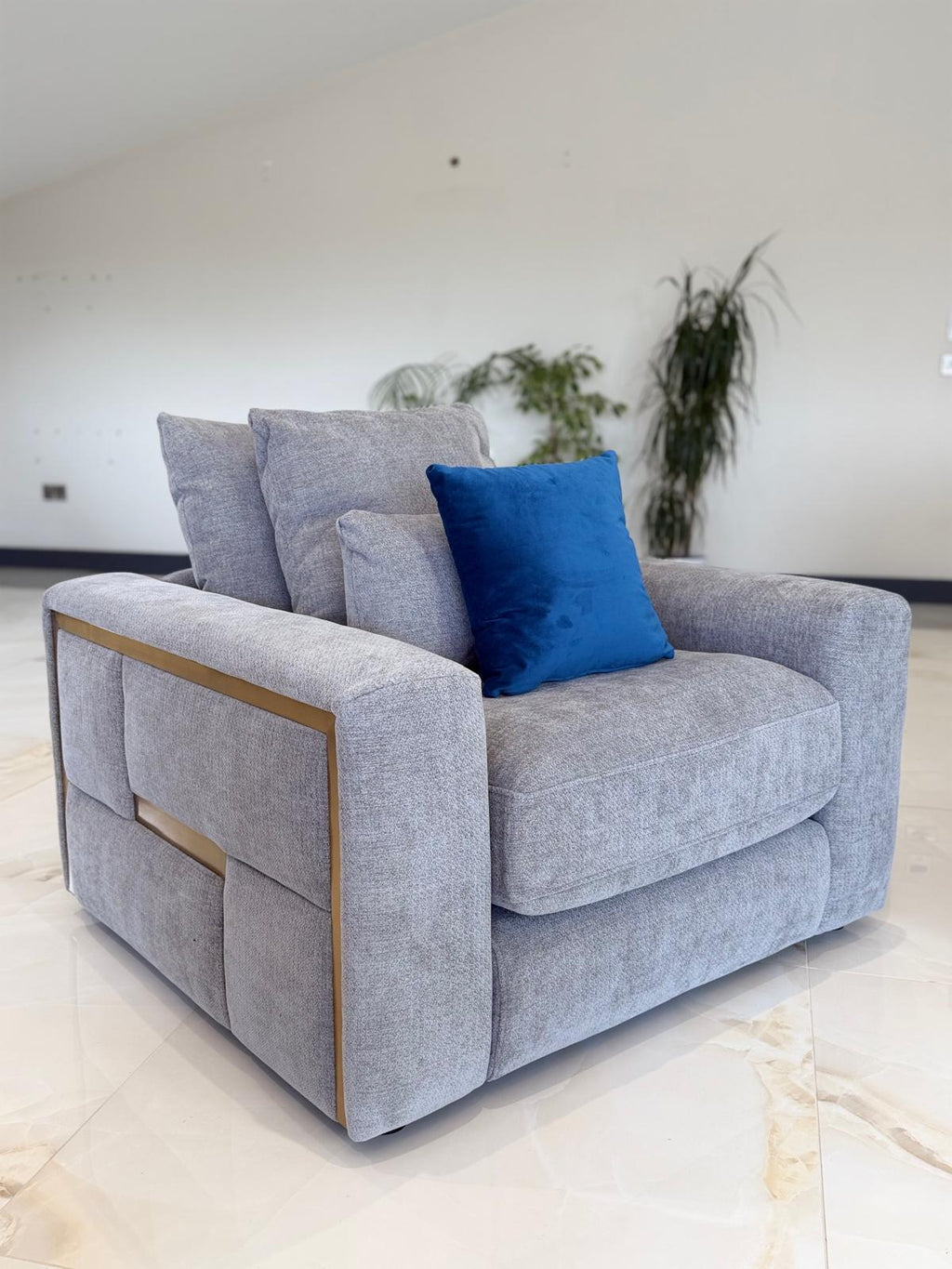 Jupiter Armchair