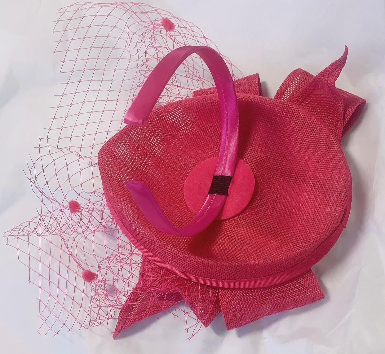 Teardrop Pointed Pillbox Base Large Bow Fascinator with Birdcage Veil on Headband - Light Blue / Pastel Blue
