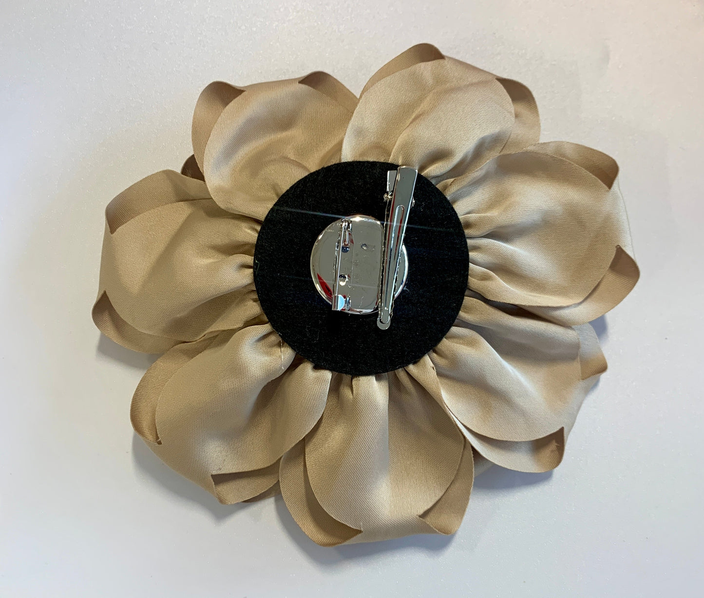 15cm Large Rose Fascinator Corsage Hair Clip and Brooch Pin, Satin Flower, Champagne Gold