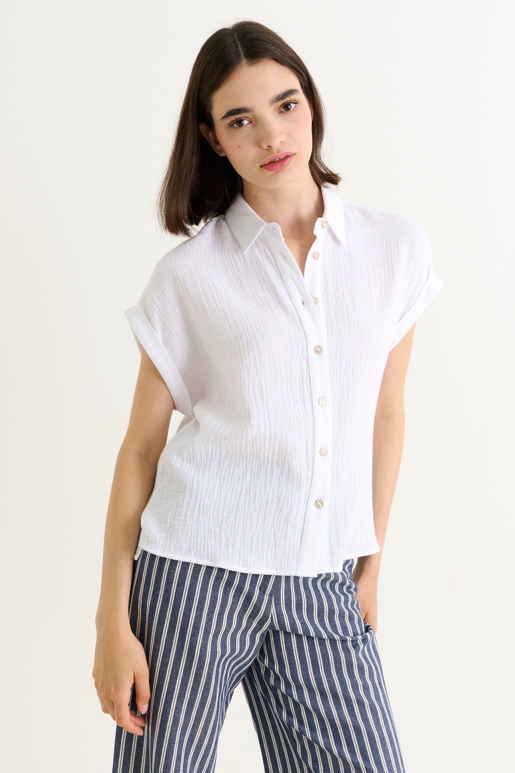 Abinaya Double Gauze Short Sleeved Shirt - White