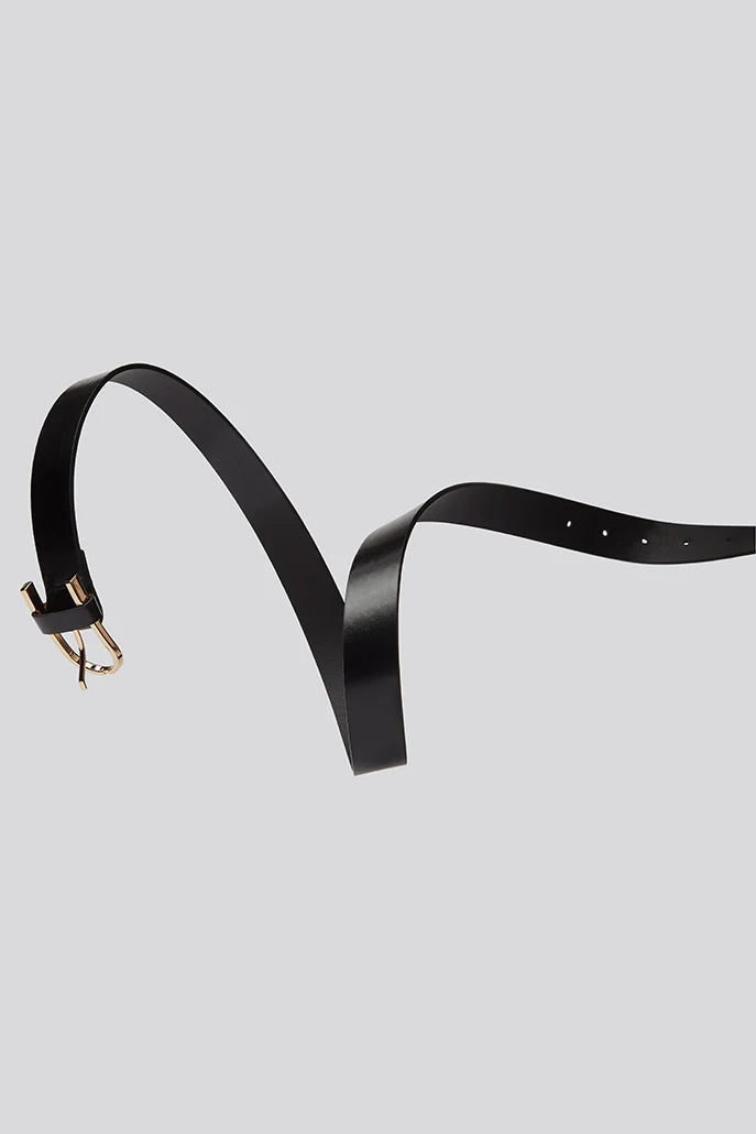 Kayley Curved Buckle Belt in Black