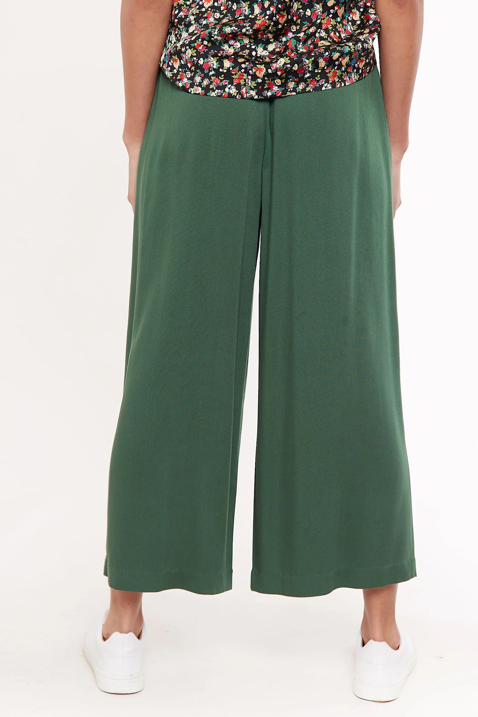 Laurena Wide Leg Cropped Trouser - Green