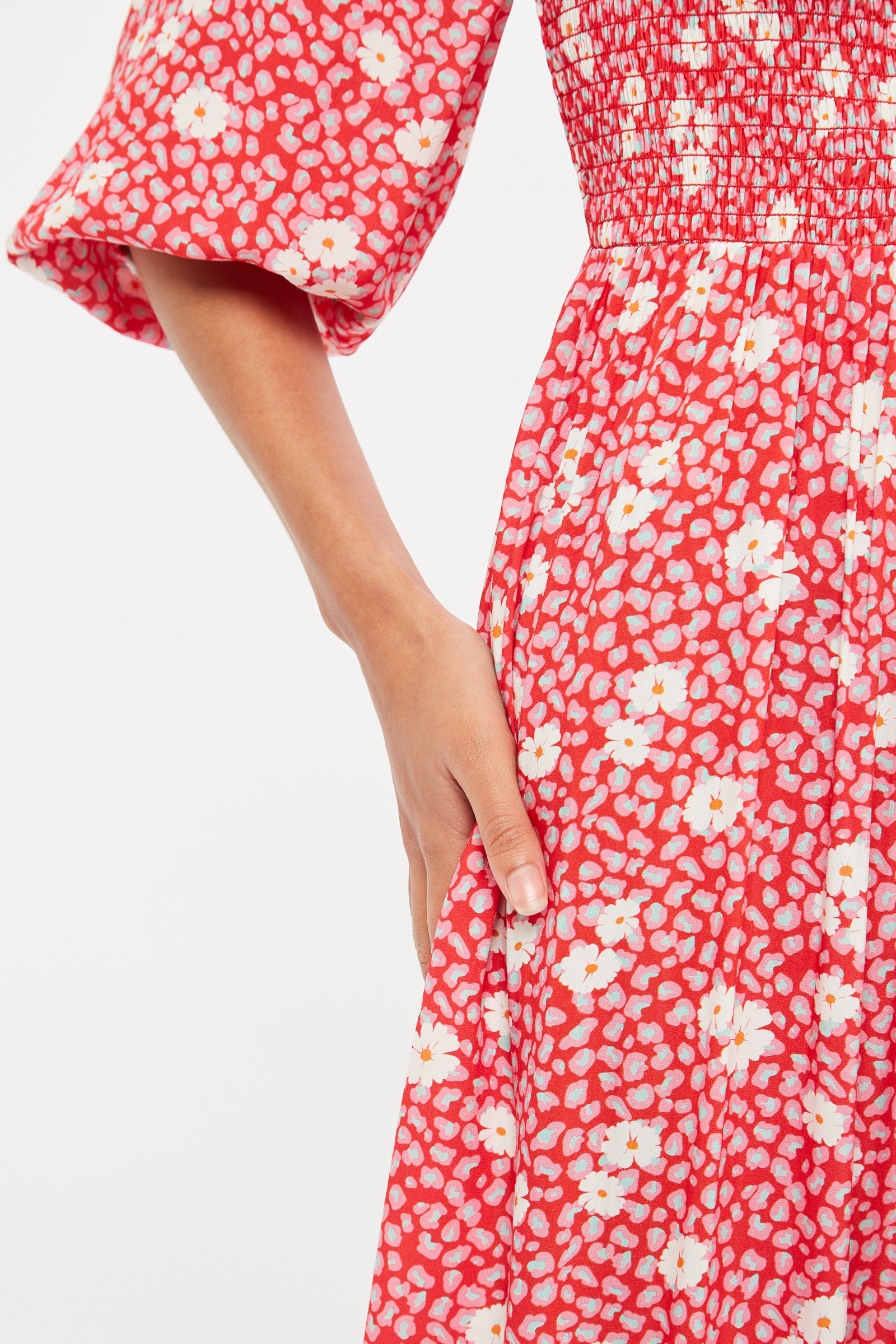 Louche Loe Roaring Daisy Print Shirred Bodice Midi Dress