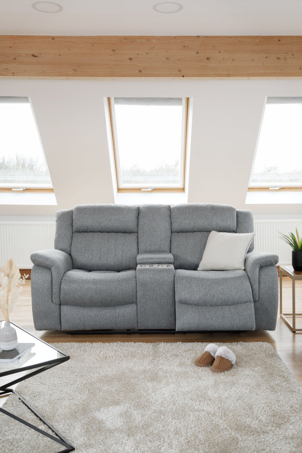 Linden Plush Grey 2-Seater Electric Recliner Sofa - Ultimate Comfort Lounge