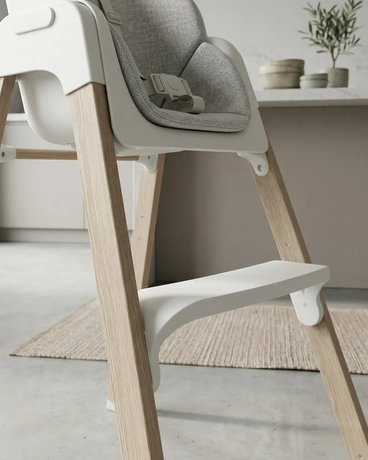 Neyo 2-in-1 High Chair - White