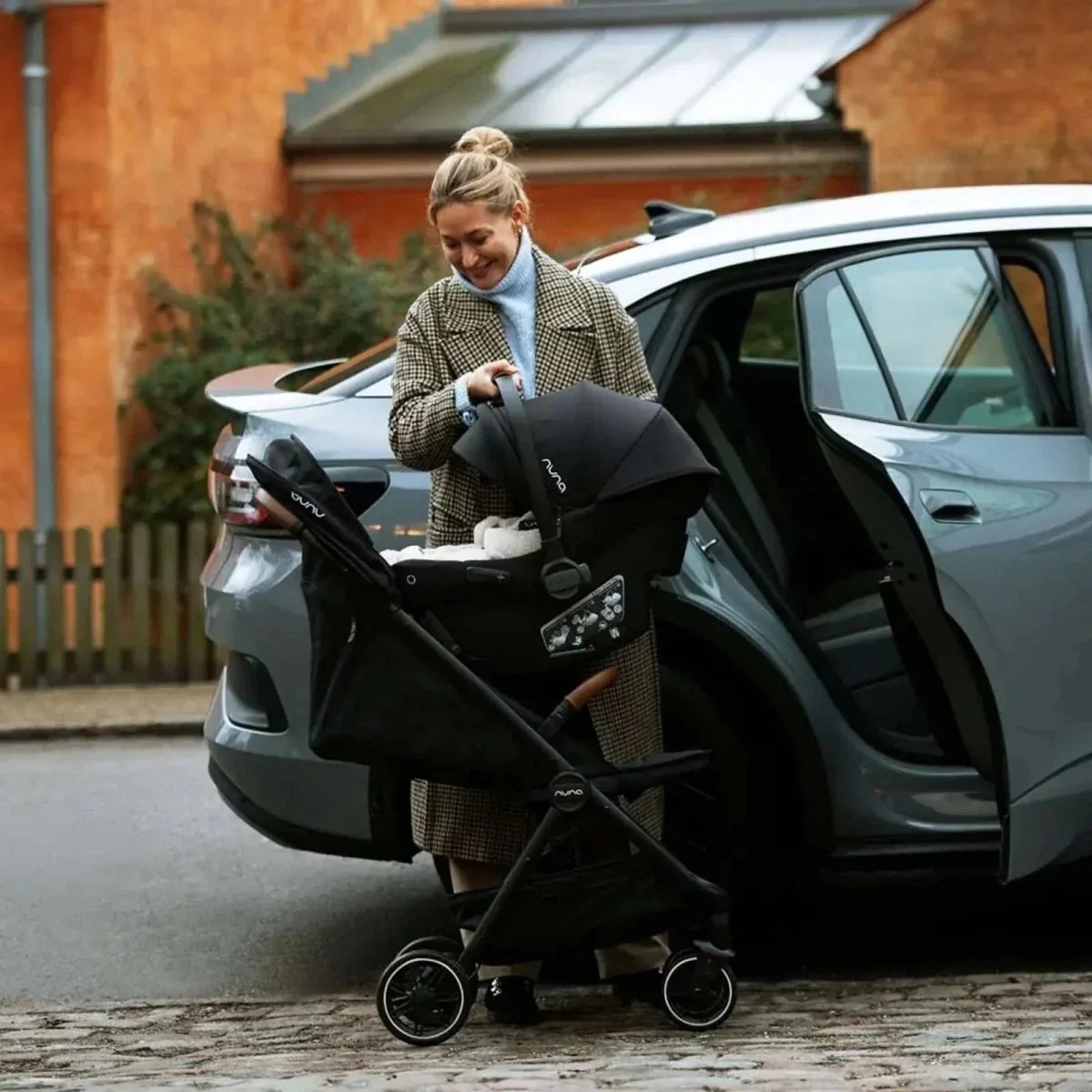 Nuna Pipa Urbn i-Size R129 Infant Car Seat – Caviar