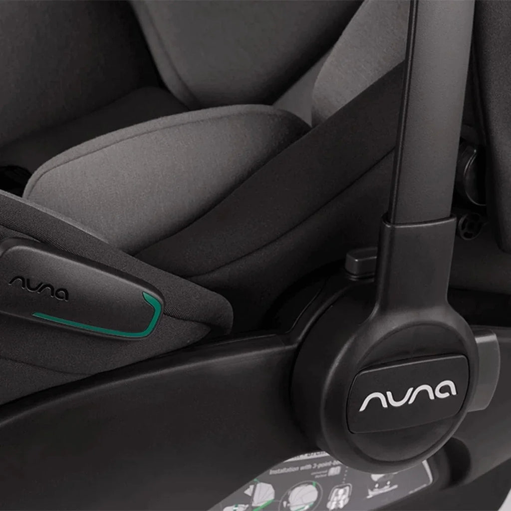 Nuna Arra Flex Car Seat - Caviar