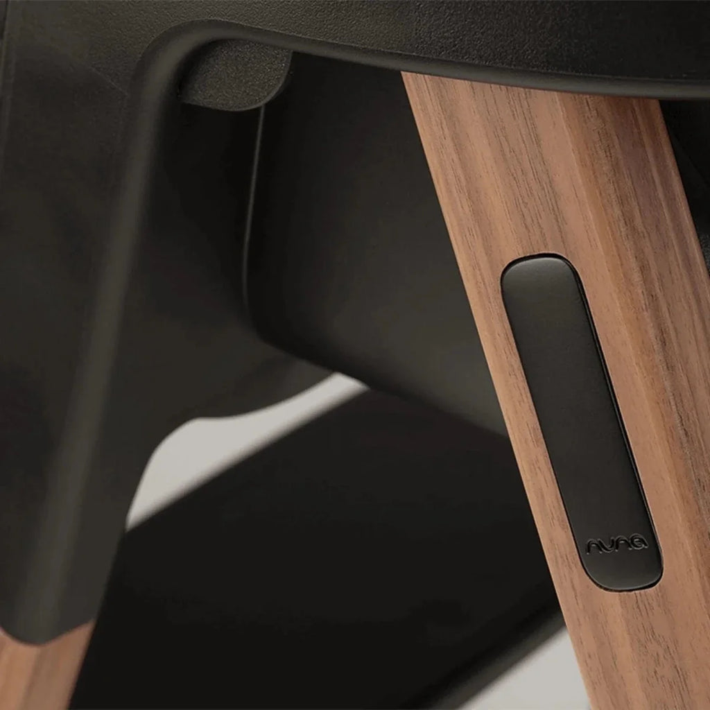 Nuna Bryn Highchair - Walnut
