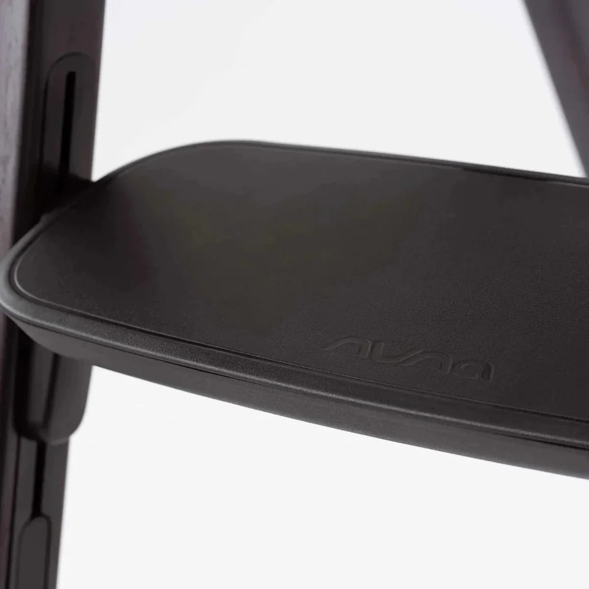 Nuna Bryn Highchair - Metro