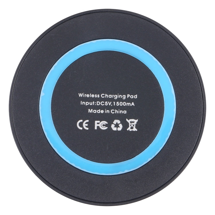 Universal Standard Round Wireless Charging Pad (Black + Blue)