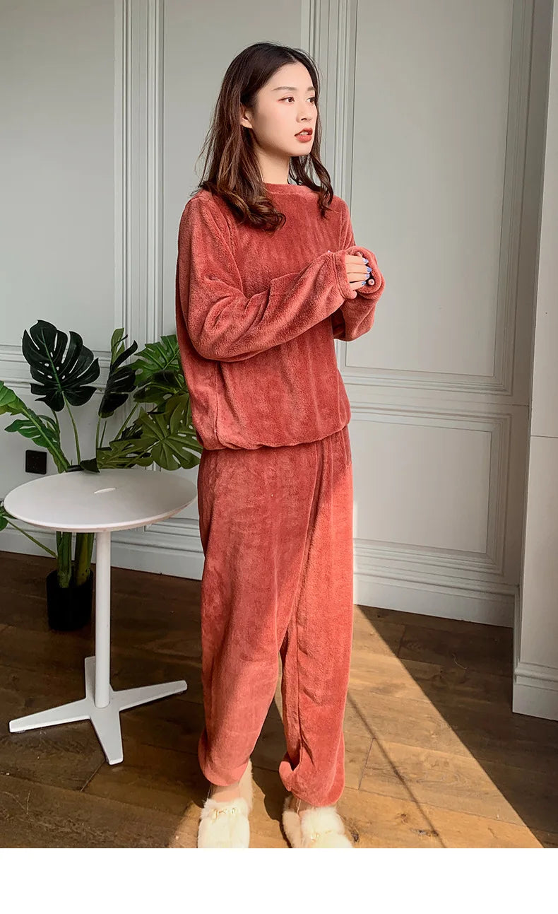 Double-Sided Coral Fleece Pajama Set Thickened Warm Leisure Wear for Autumn Winter Comfortable Polyester Sleepwear