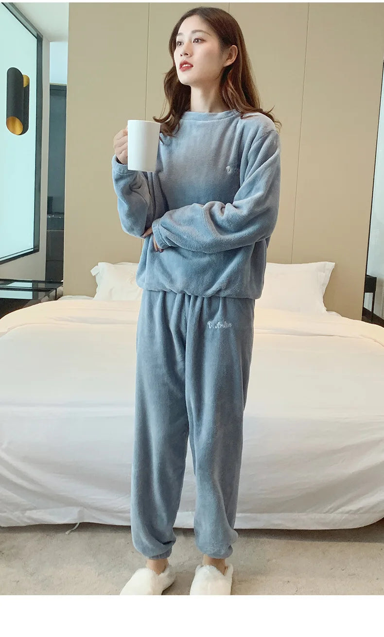 Double-Sided Coral Fleece Pajama Set Thickened Warm Leisure Wear for Autumn Winter Comfortable Polyester Sleepwear