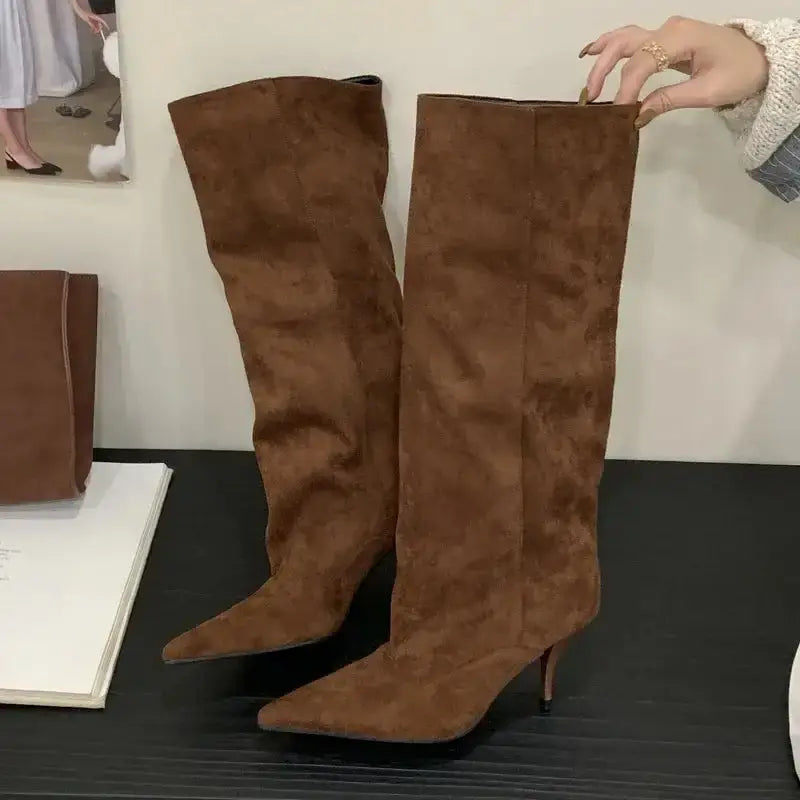 Retro Suede Knee‑High Boots – Kitten Heel