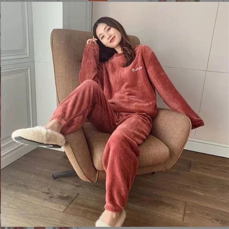 Double-Sided Coral Fleece Pajama Set Thickened Warm Leisure Wear for Autumn Winter Comfortable Polyester Sleepwear