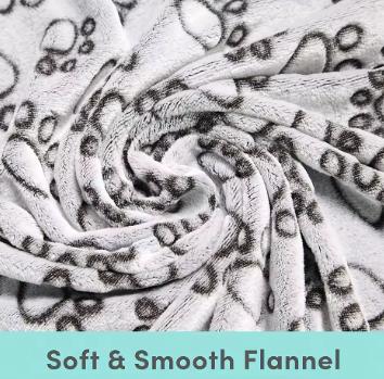 Soft Fluffy Pet Blanket with Cartoon Pattern
