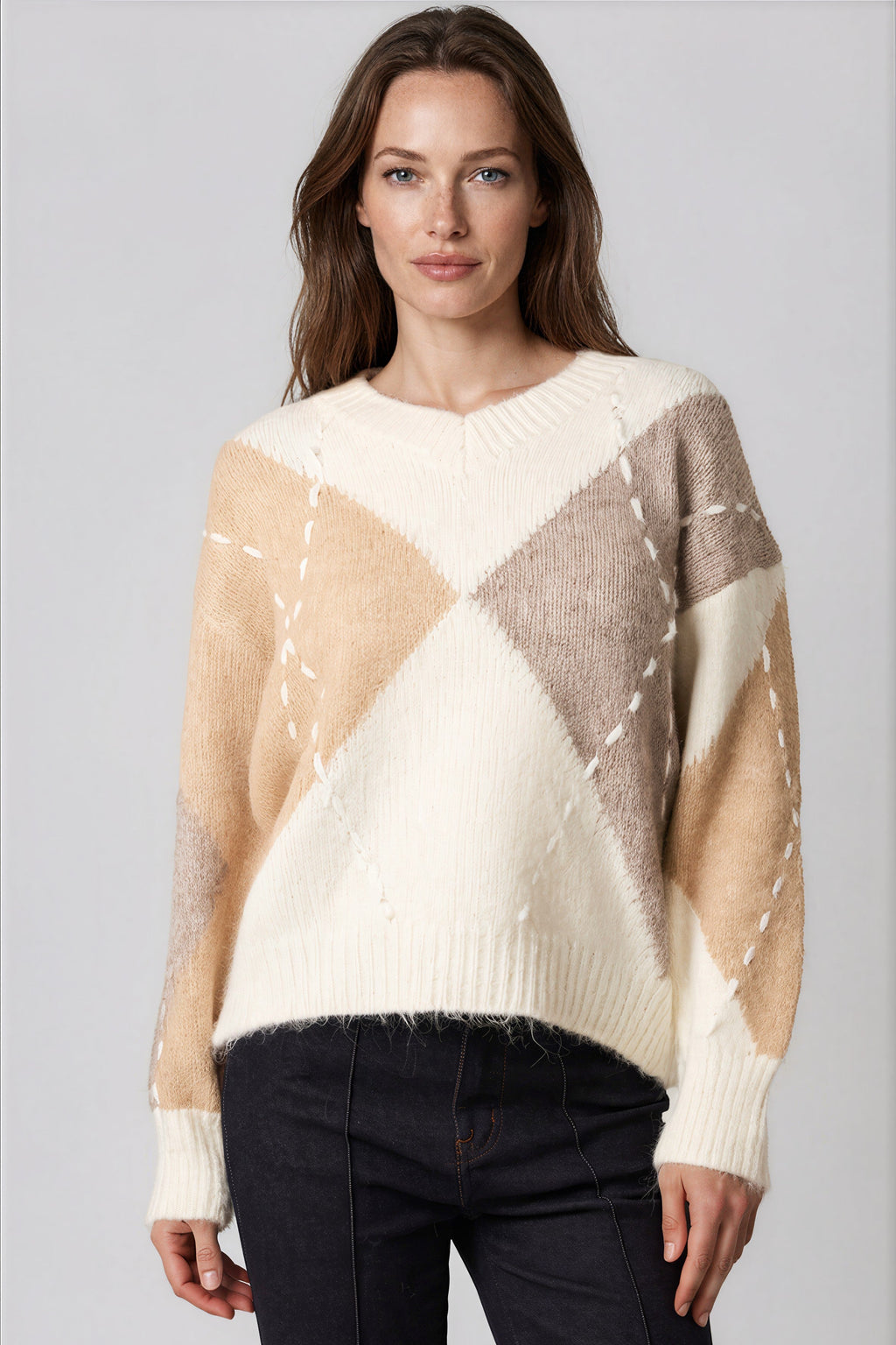 Ivory Argyle Pattern V Neck Jumper