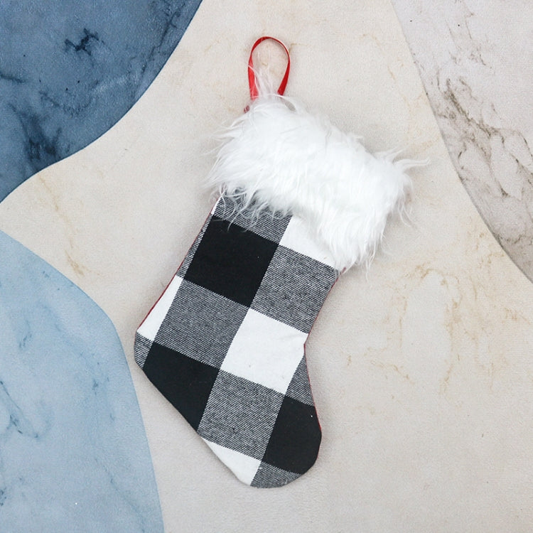 Christmas Tree Ornaments Decoration Supplies Gift Bag Plush Christmas Socks Gift Bag Pendant, Black and White, Red and White