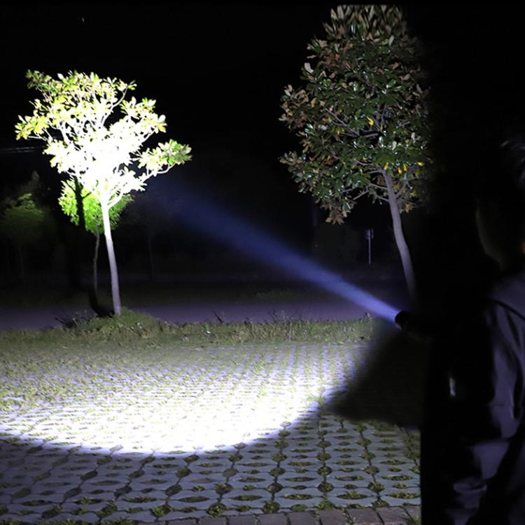 T02 Pen Clip Mini Flashlight T6 Telescopic Zoom Led Flashlight Outdoor Waterproof Long Shot Glare Flashlight
