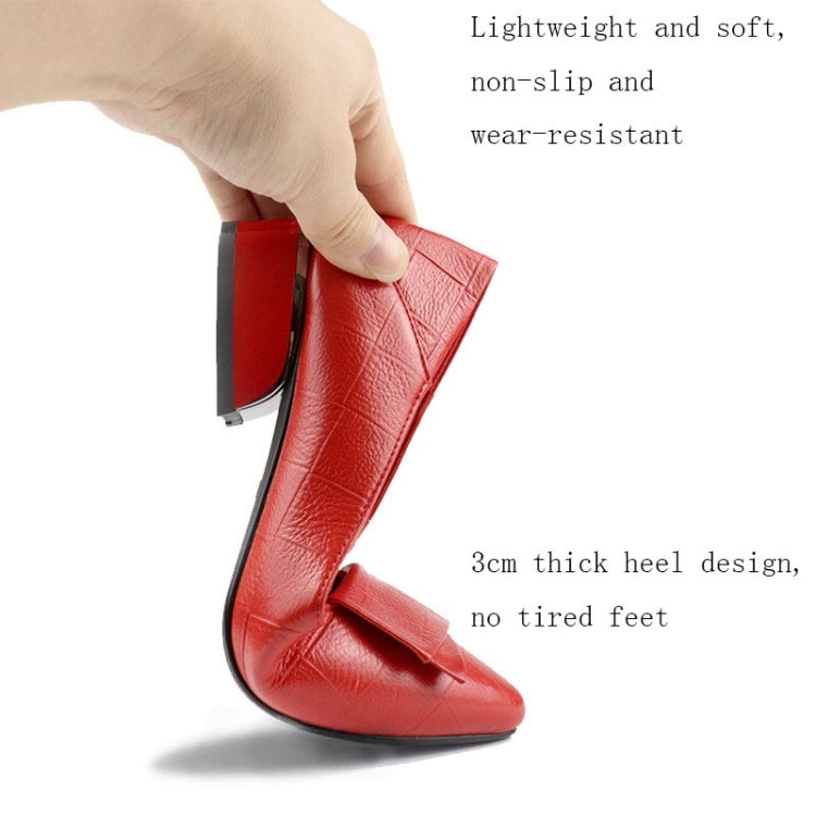 Spring And Summer Cowhide Shoes With Thick Heel Mid-Heel For Women, Size: 40(Red)