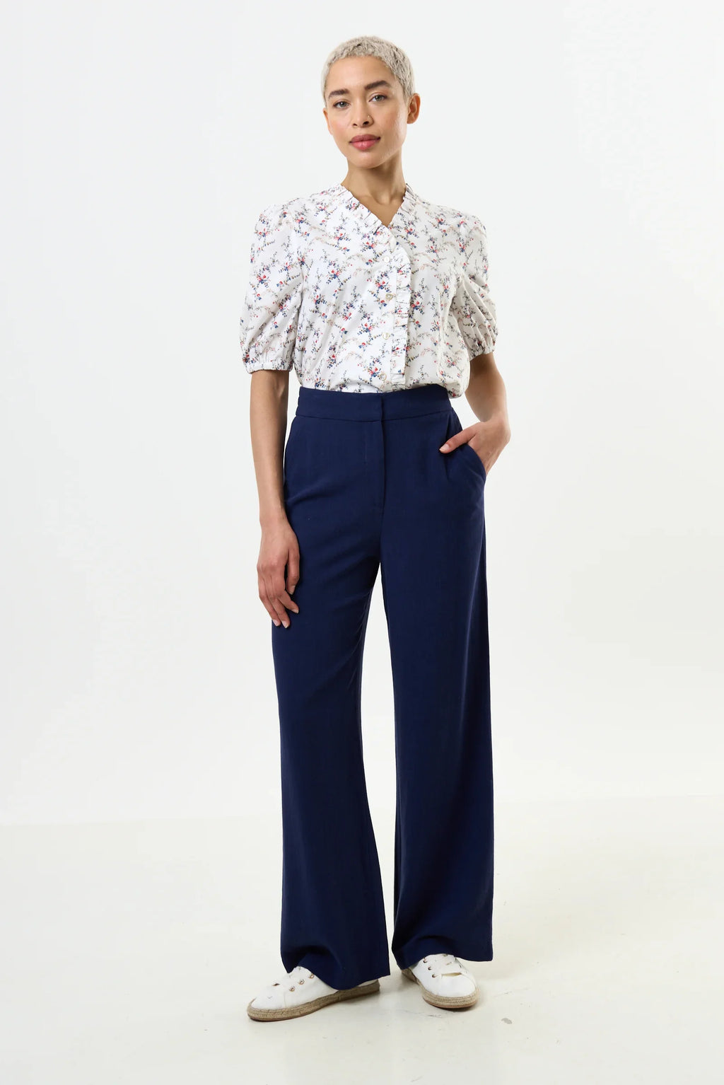 Tilde Linen Mix Straight Leg Trousers - Navy