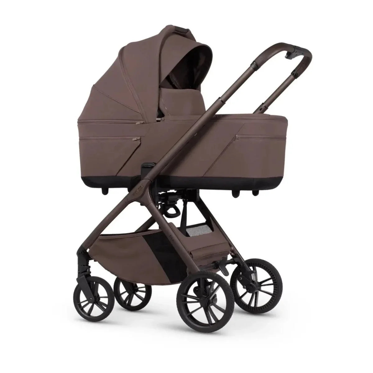 Venicci Tila 3-in-1 12 piece Comfort Bundle - Black/Noce