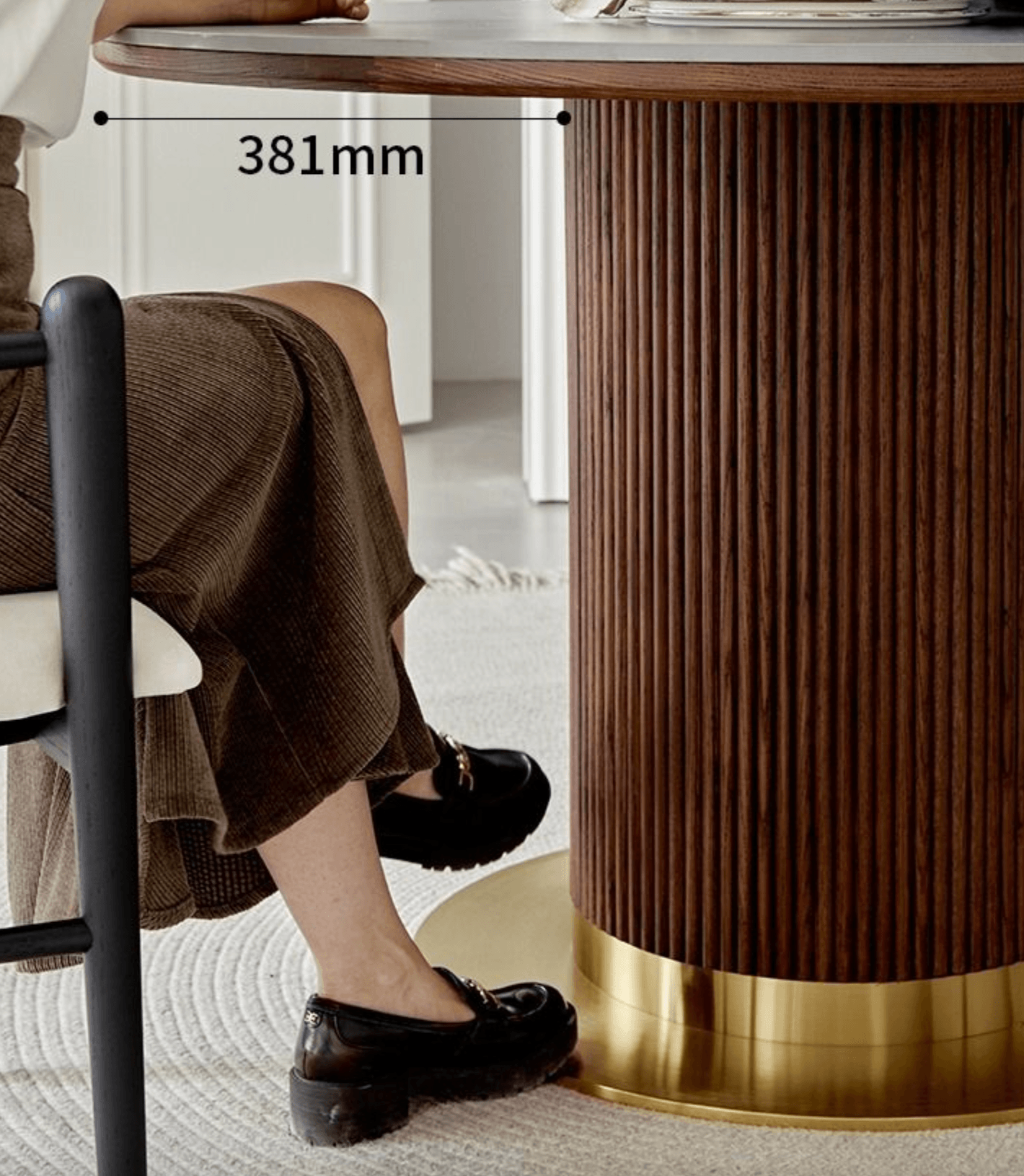 Bek Round Dining Table, Brown