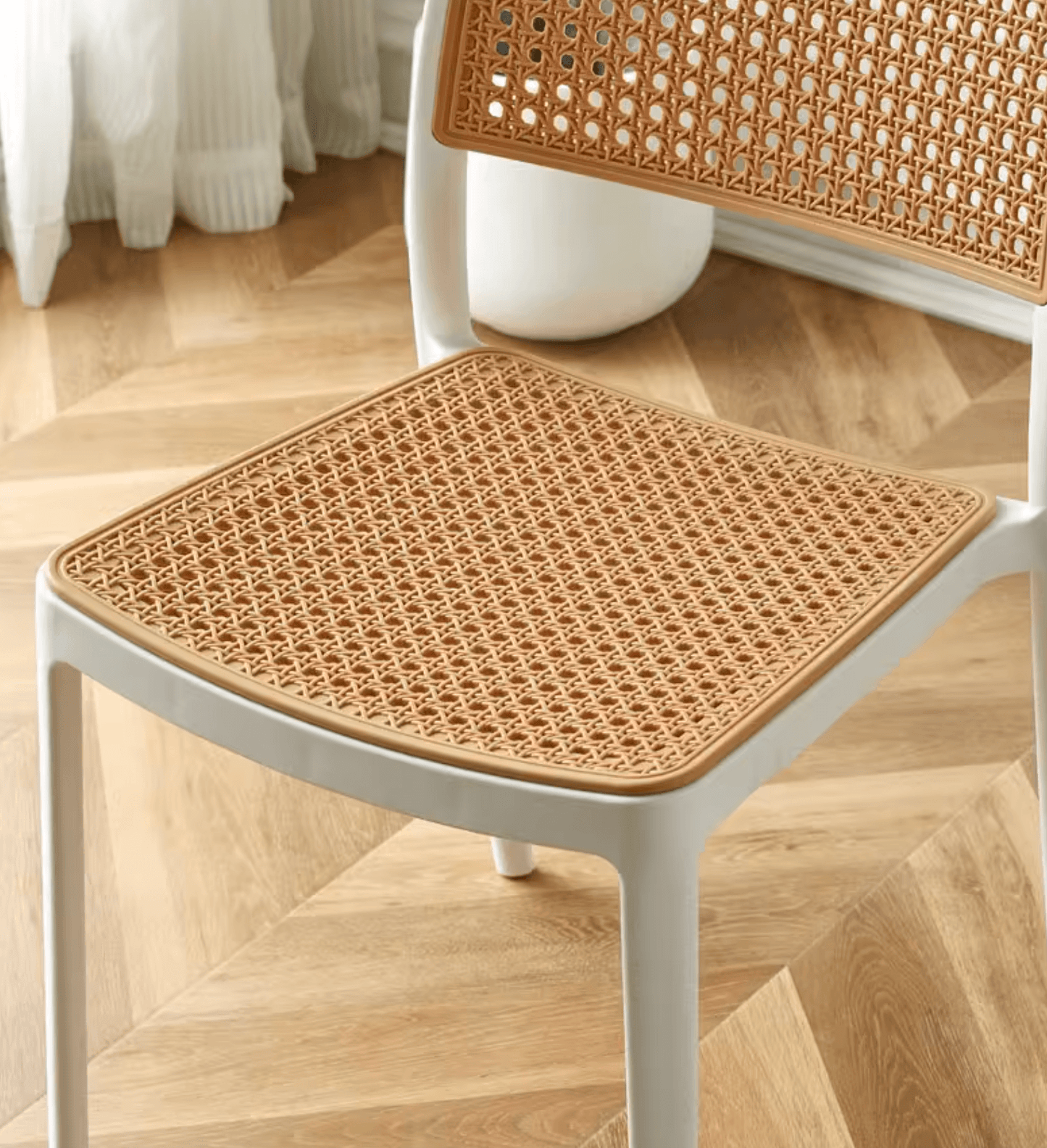 Fanny Dining Chair