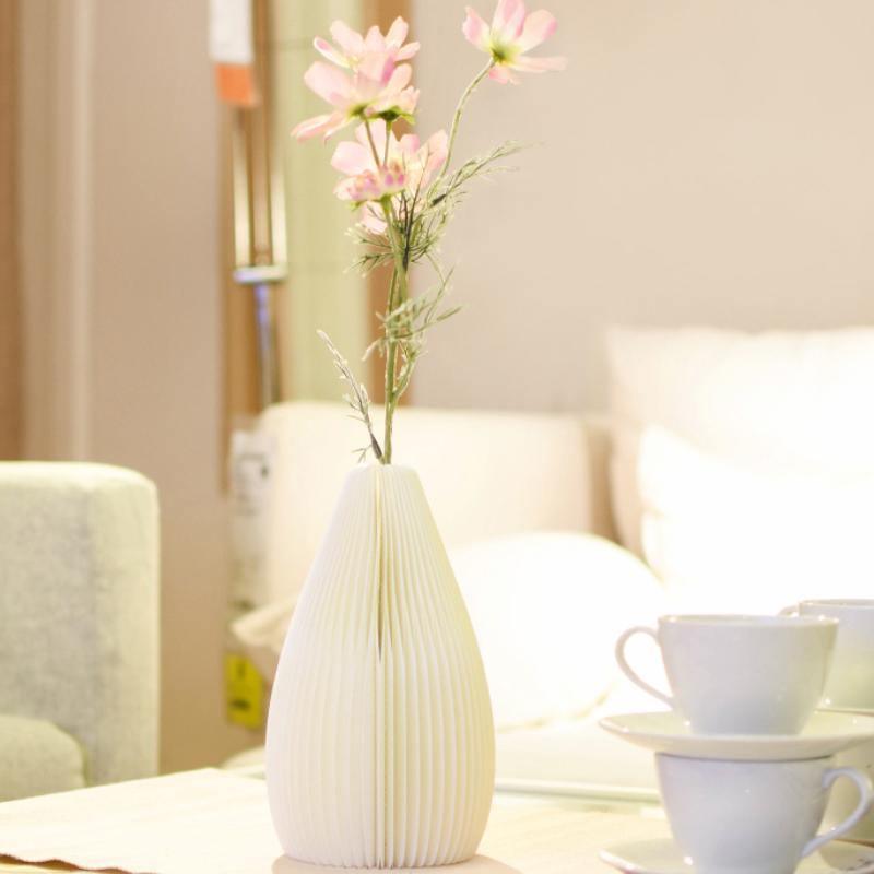 Accordion Vase, Kraft Paper