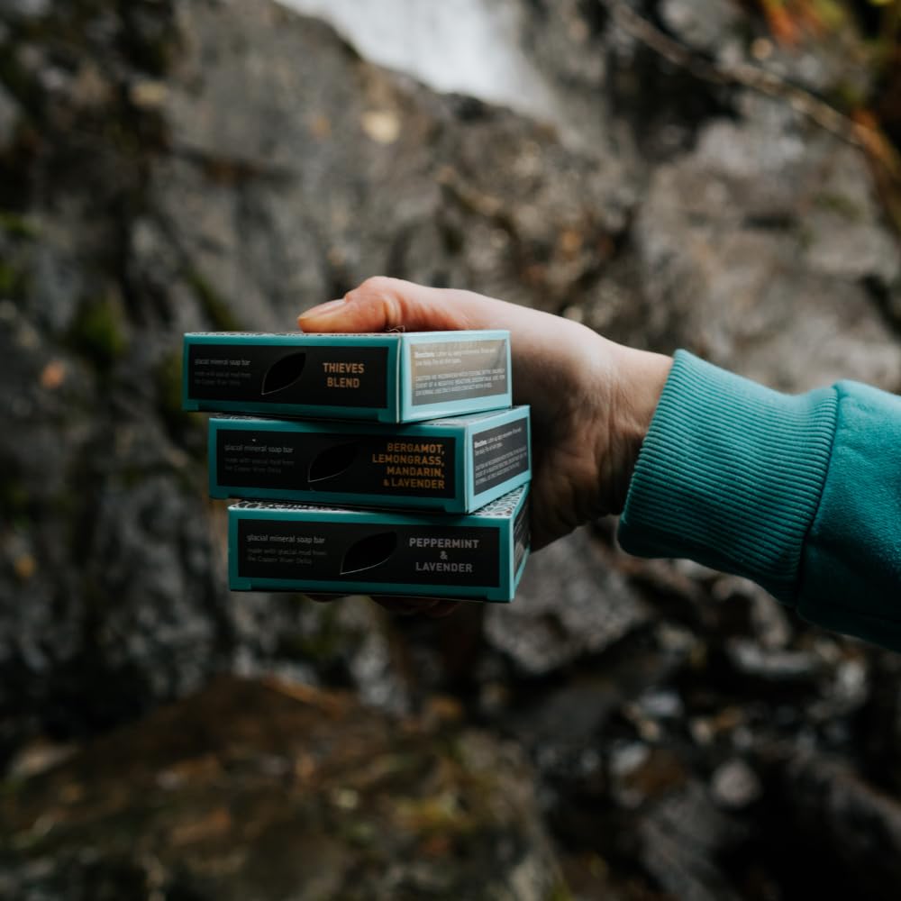 Alaska Glacial Essentials Cold-Process Mineral Clay Soap Bar with Thieves Blend – 2 Pack