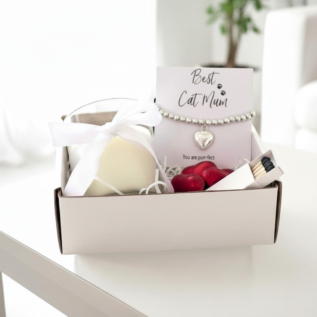 Small Best Cat Mum Gift Hamper | Bracelet, Chocolates & Candle