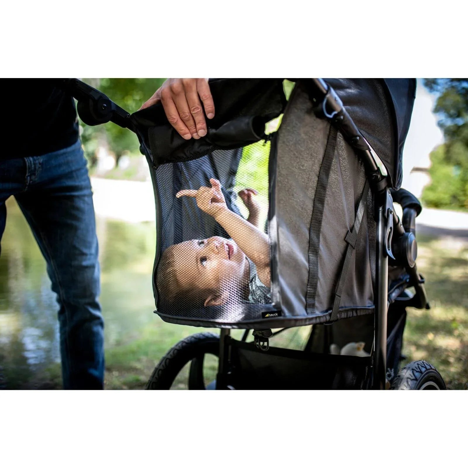 Hauck Runner 2 Pushchair - Black