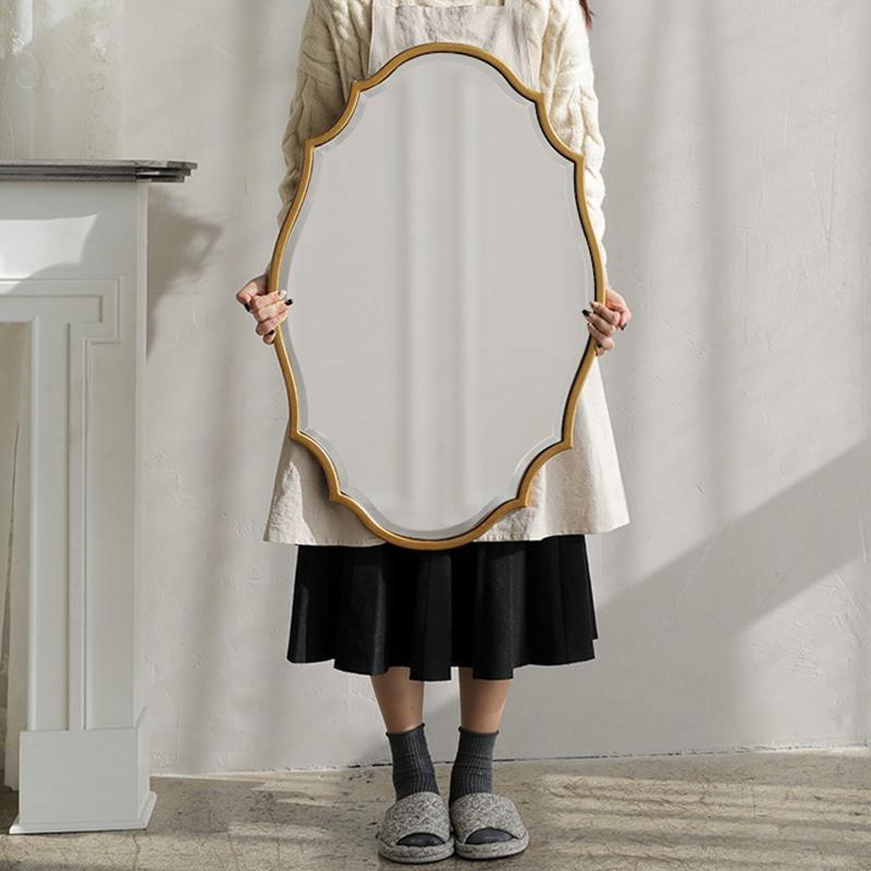 BA67 Mirror
