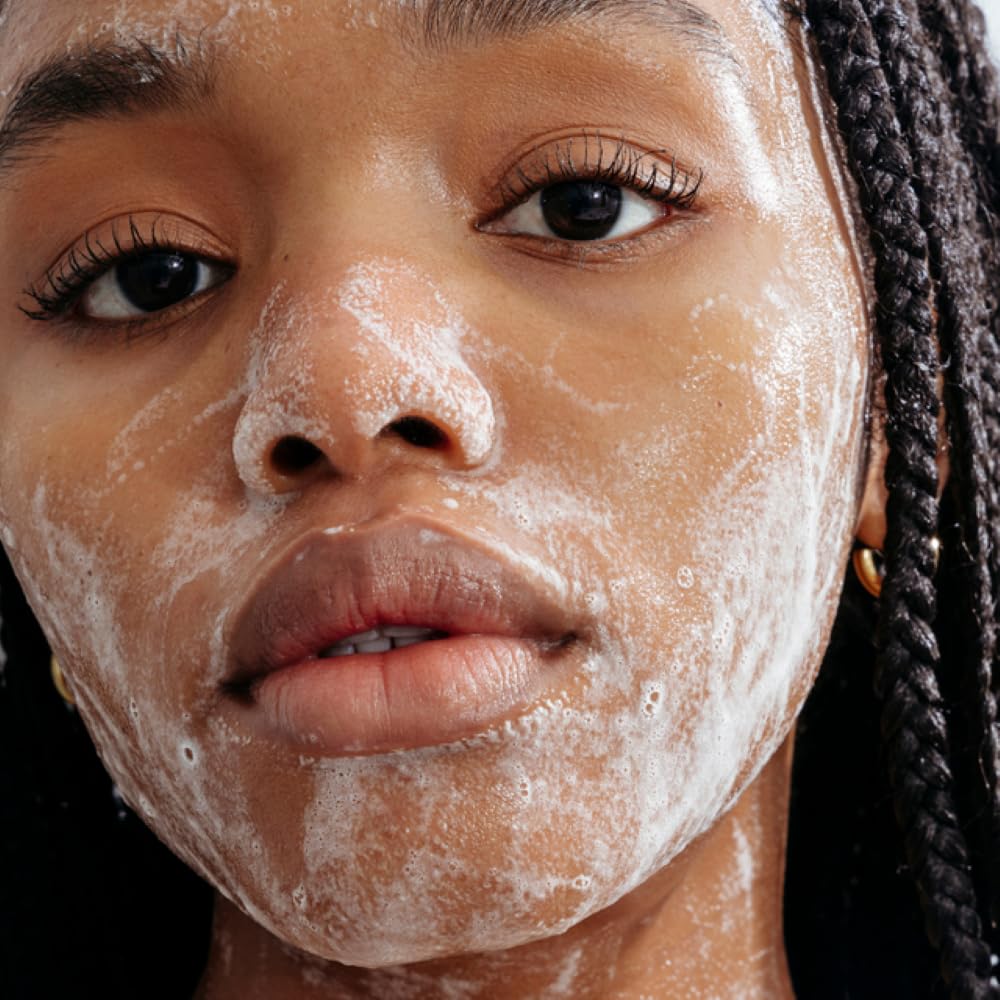 Blume Meltdown Salicylic Acid Cleanser — Balancing Gel for Oily Skin | Hydrating with Ceramides