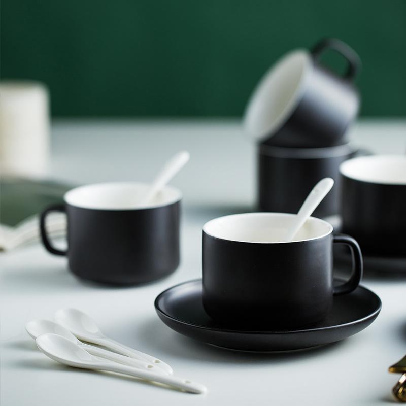 CA11 Set Of Six Mugs