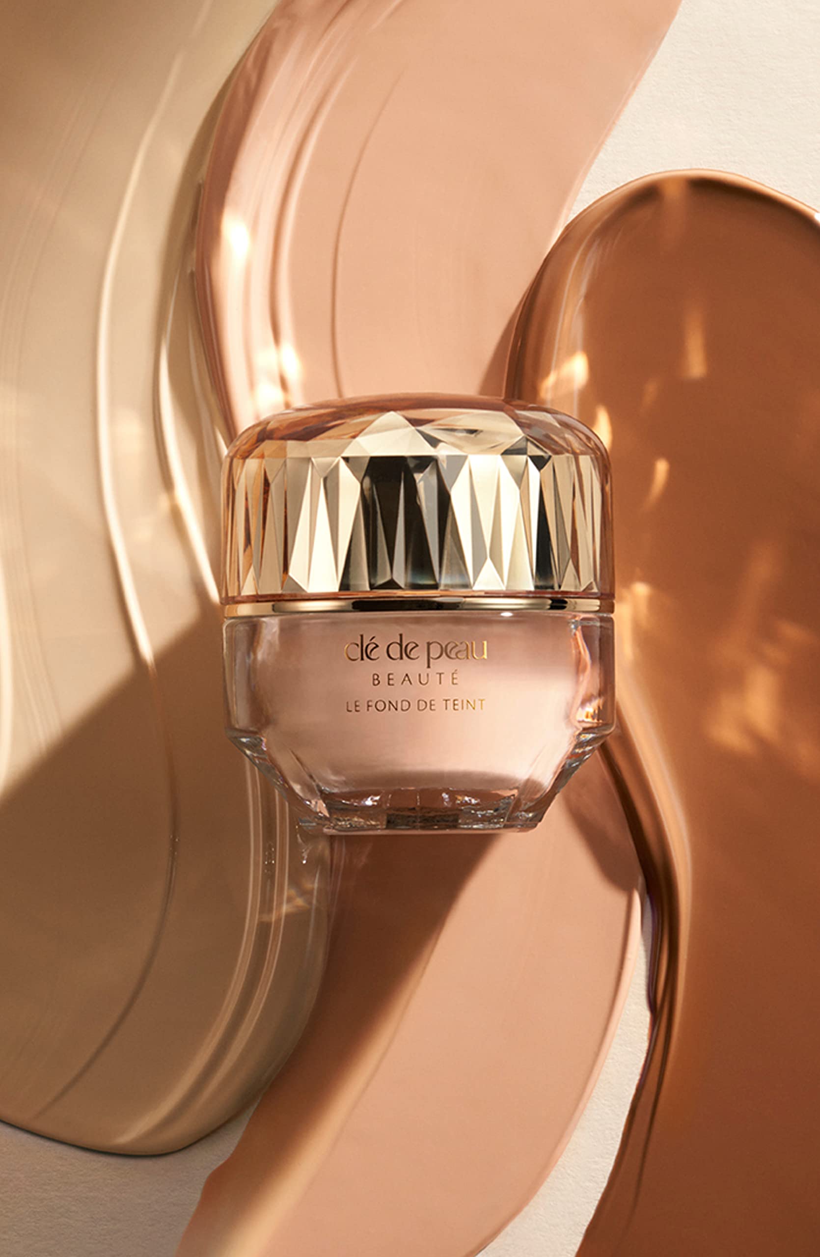 Clé de Peau Beauté The Foundation SPF 22 BF10 Light Buff | 1 Fl Oz