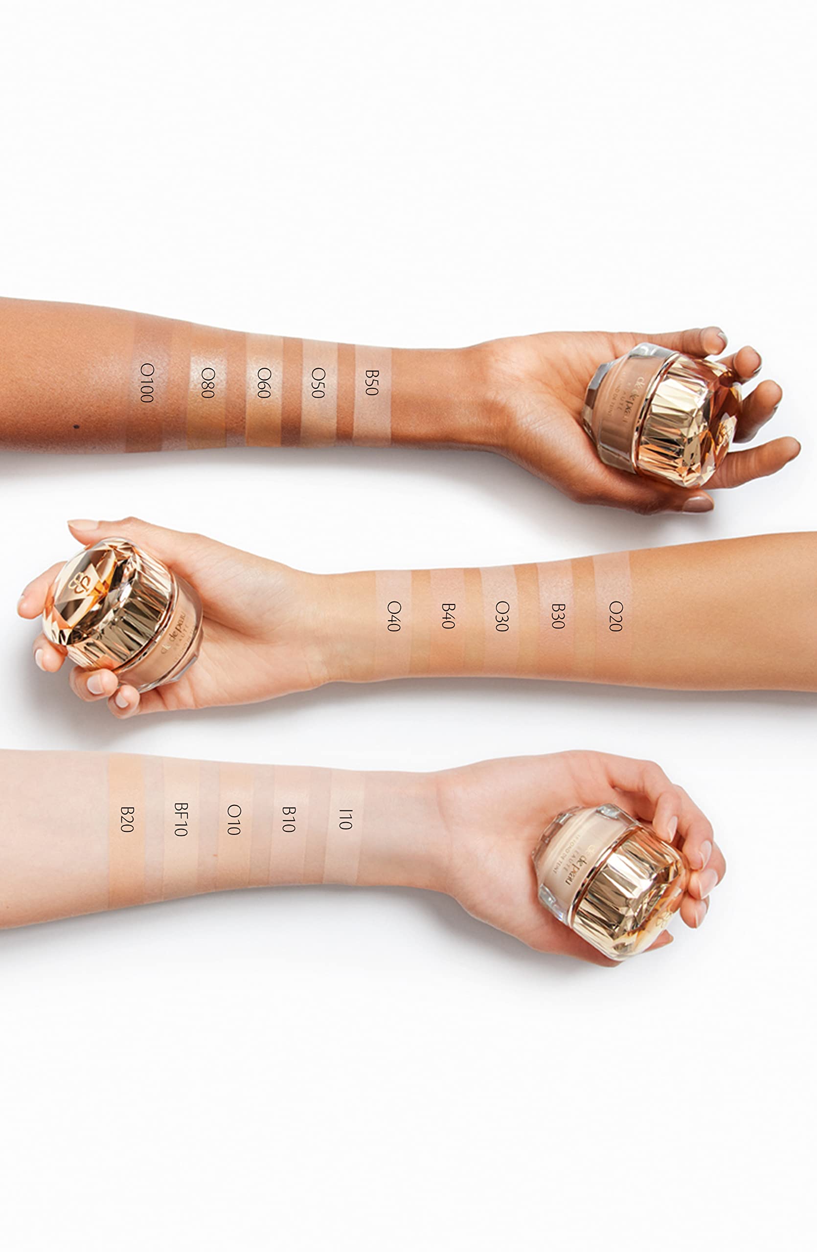 Clé de Peau Beauté The Foundation SPF 22, B20 Light Medium Beige – Radiant, Weightless Coverage