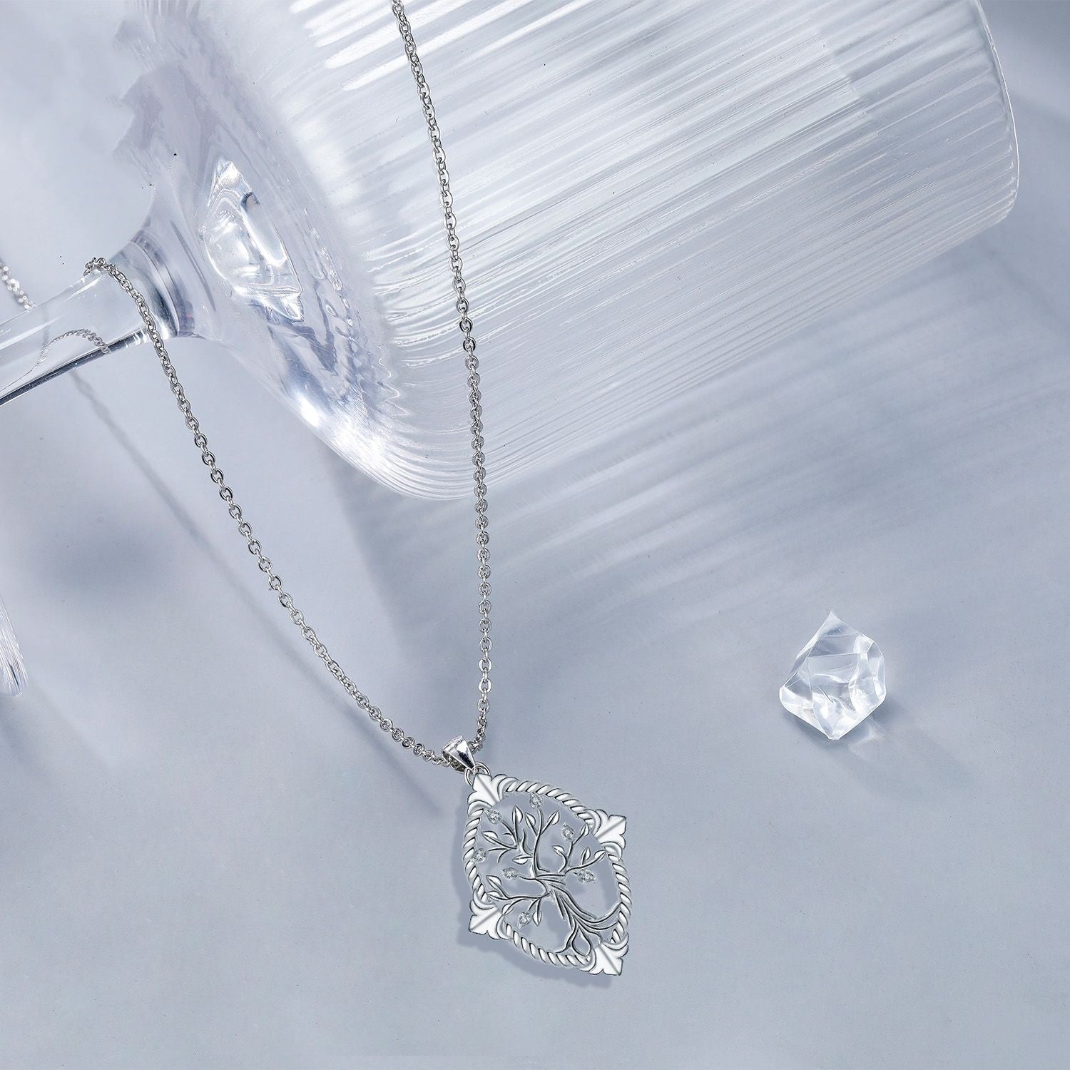 Lucky Tree Necklace Female Clavicle Chain Valentine's Day Gift
