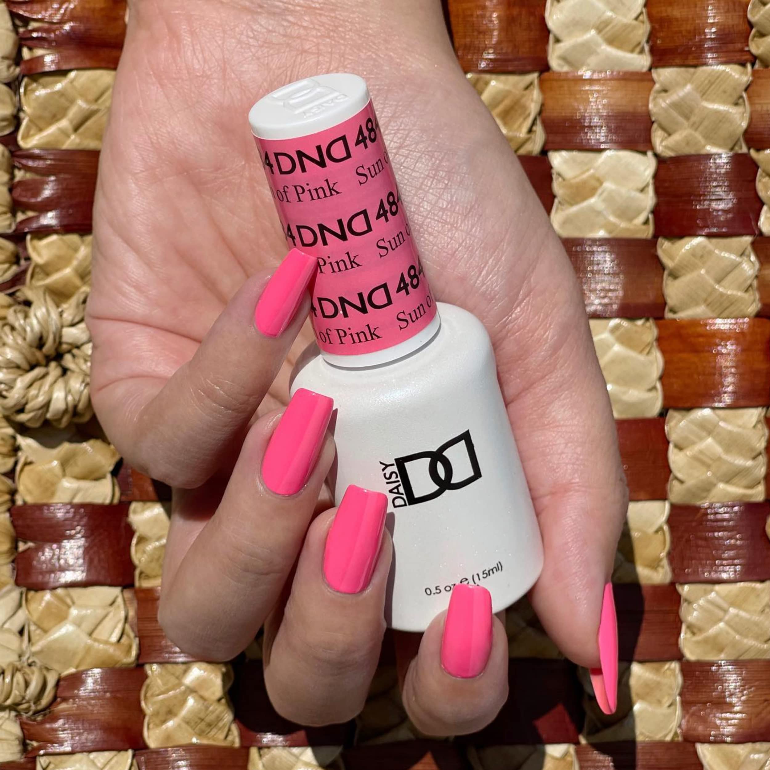Daisy DND Sun of Pink Gel Polish Duo – UV/LED Polish & Nail Lacquer, 0.5 fl oz