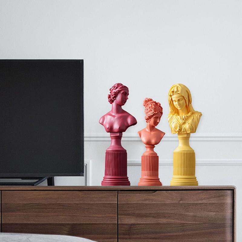 Decoration: A Set Of Three Sculpture