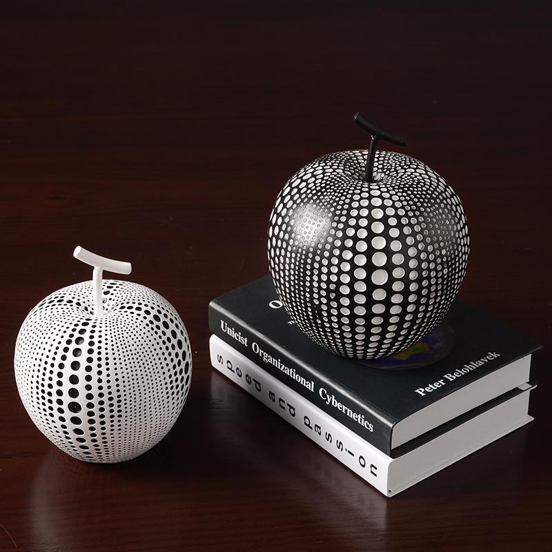 Decoration: Apple
