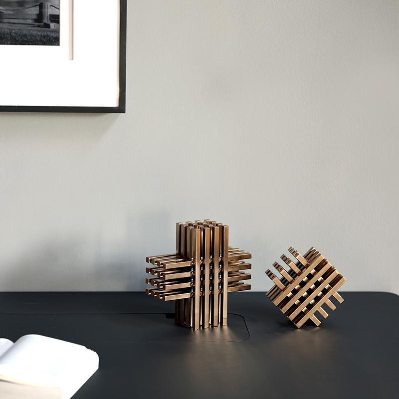 Decoration: Cross