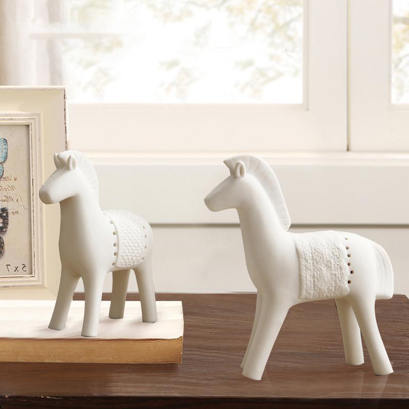 Decoration: Horses/ Goats
