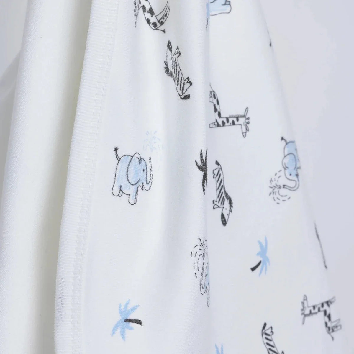 Bebecix Animal Print Jersey Baby Blanket (80 x 90 cm)