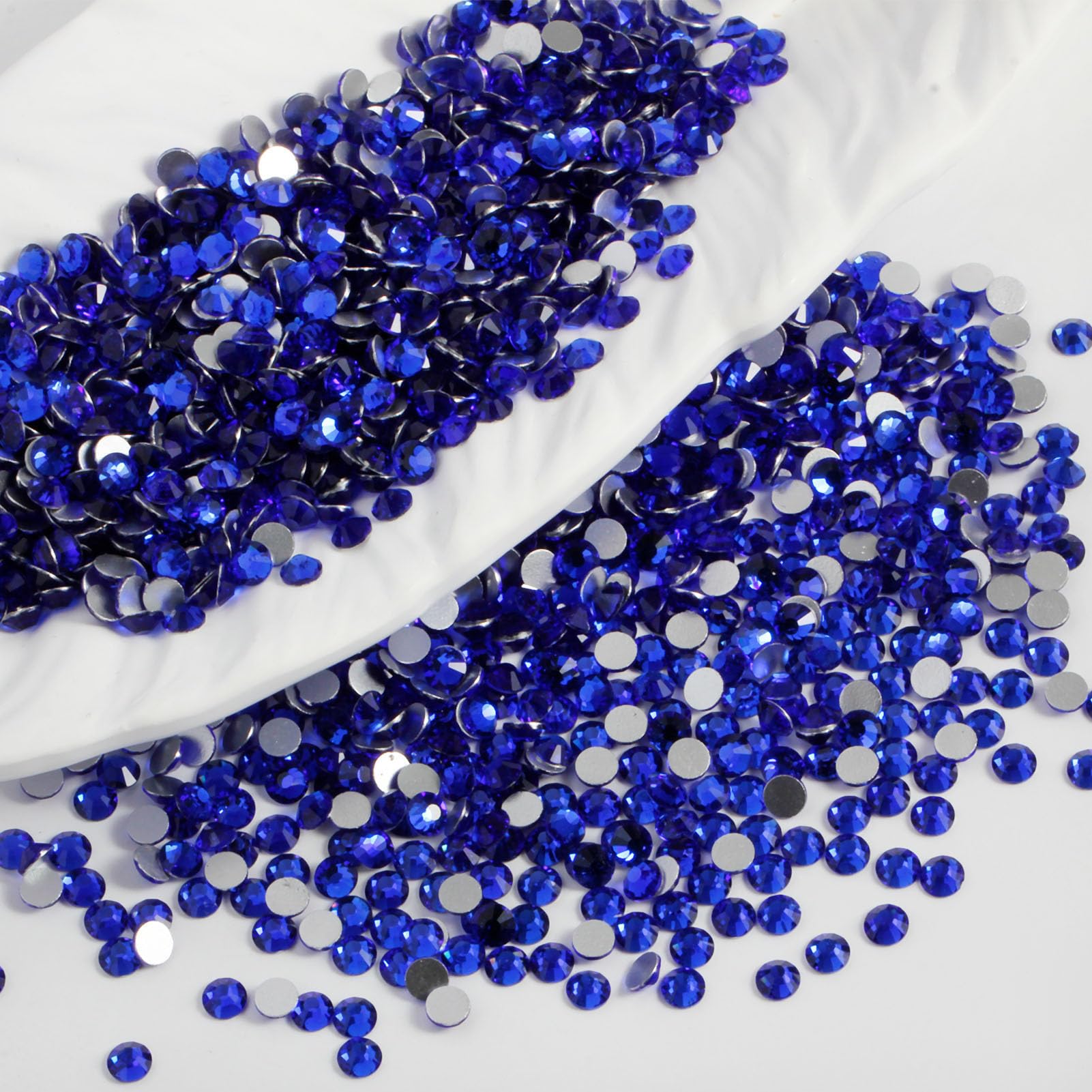 Eleegem 2000pcs SS20 Flatback Rhinestones – 12-Facet Diamond-Cut Glass Gems for Nail Art, Clothing & DIY Crafts | Silver Backing Sapphire