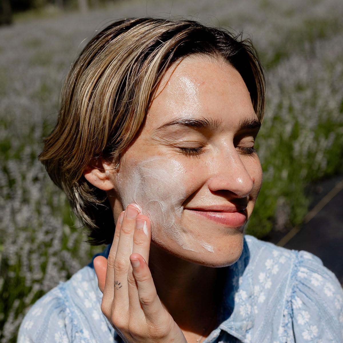 evanhealy Blue Lavender Cleansing Milk – Soothe & Calm Reactive Skin