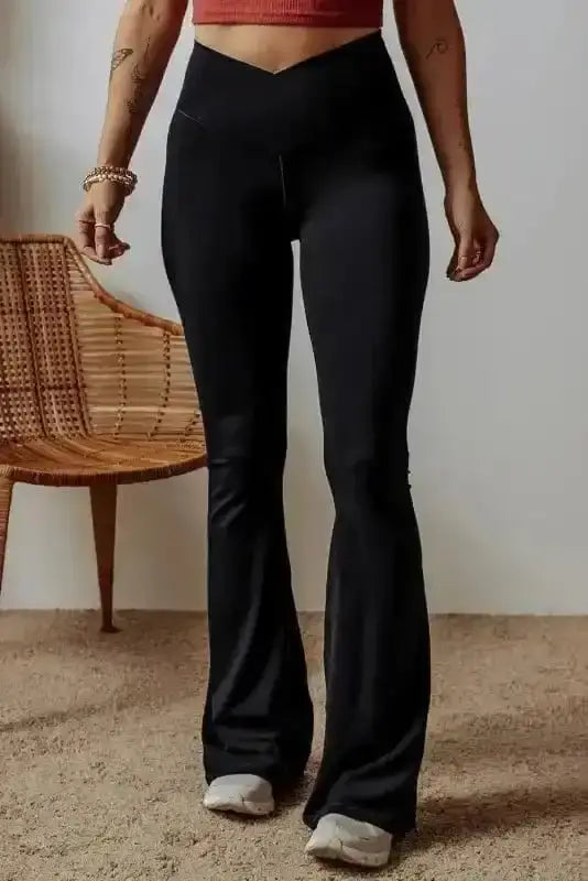 V-Curve Black Flared Leggings
