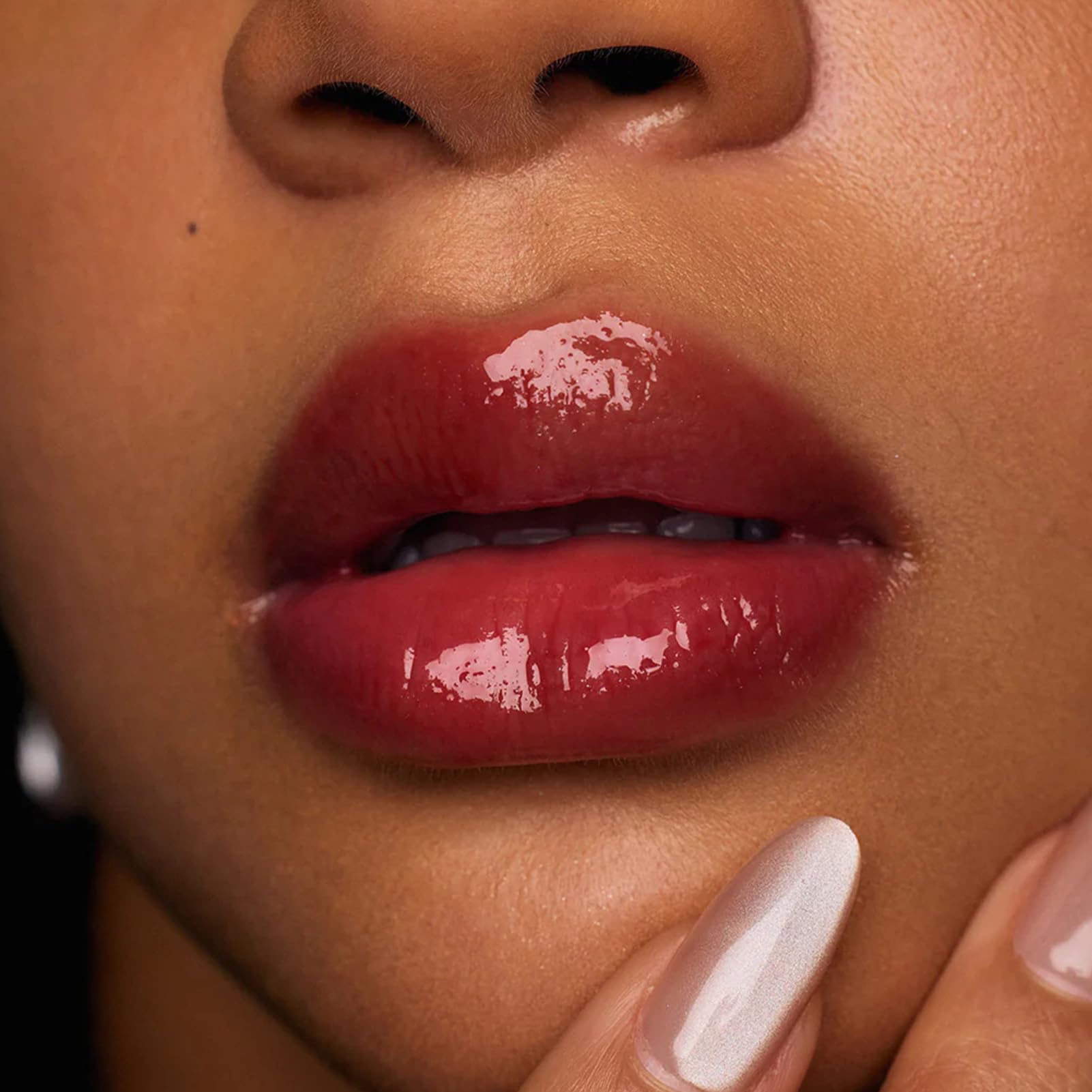 Flower Knows Shell's Jewel Nourishing Lip Glaze | Hydrating Hyaluronic Lip Gloss (0.16 oz) Coral Conch P09