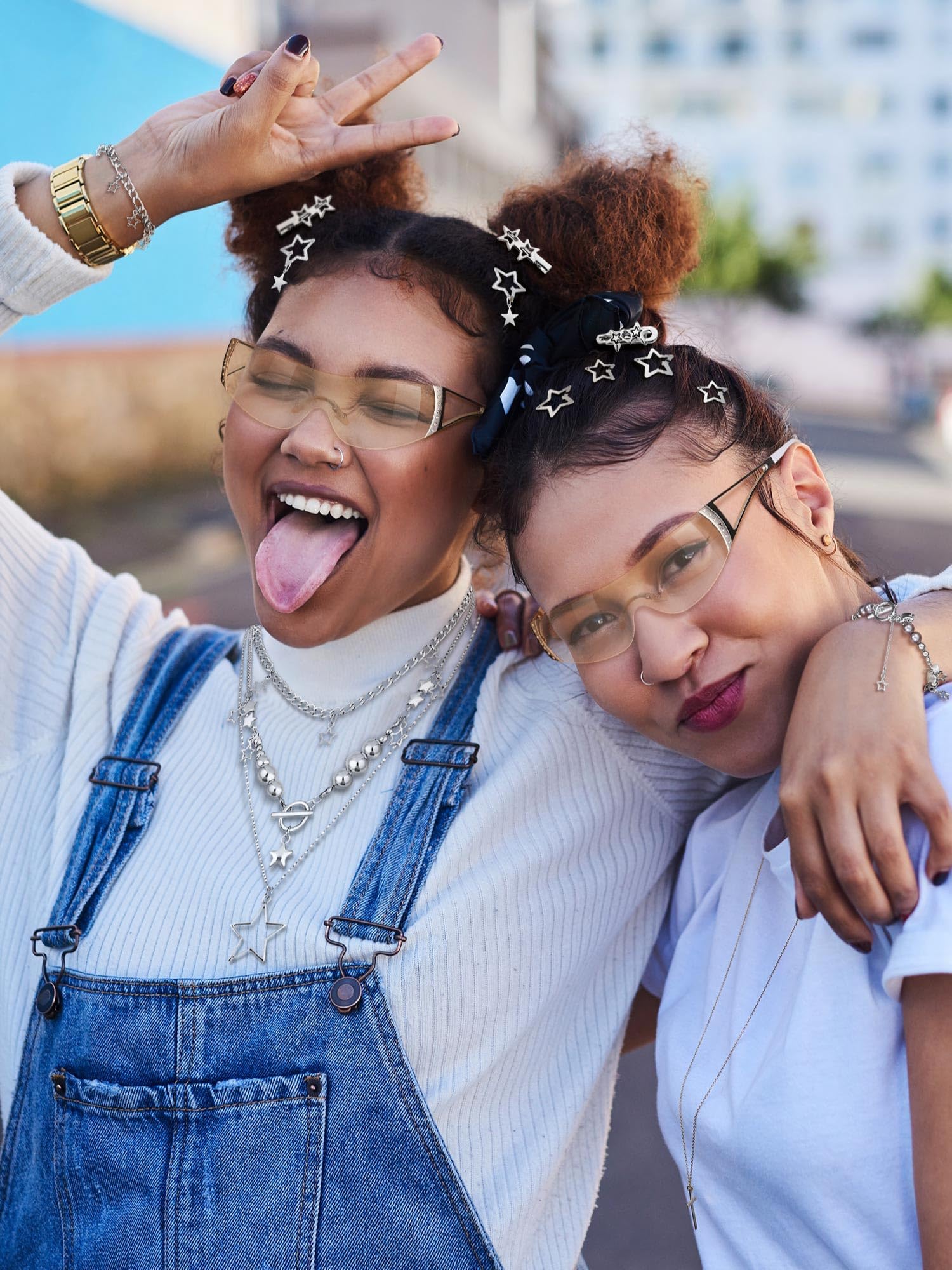 Fourluoo 60 Pcs Y2K Accessories Set — Gradient Silver & Silver | Chokers, Bracelets, Sunglasses, Hair Clips