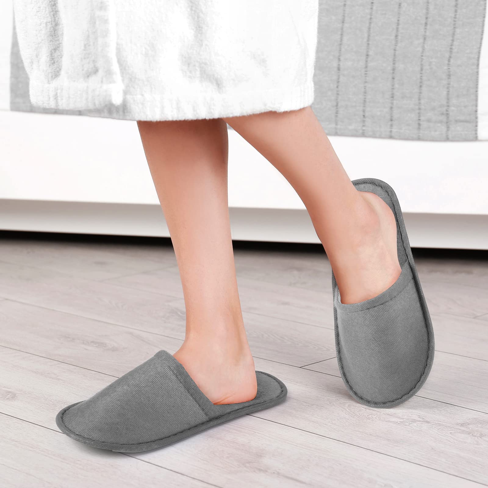 Geyoga 30 Pairs Disposable Spa Slippers – Closed Toe, Non-Slip, 2 Sizes (Gray)